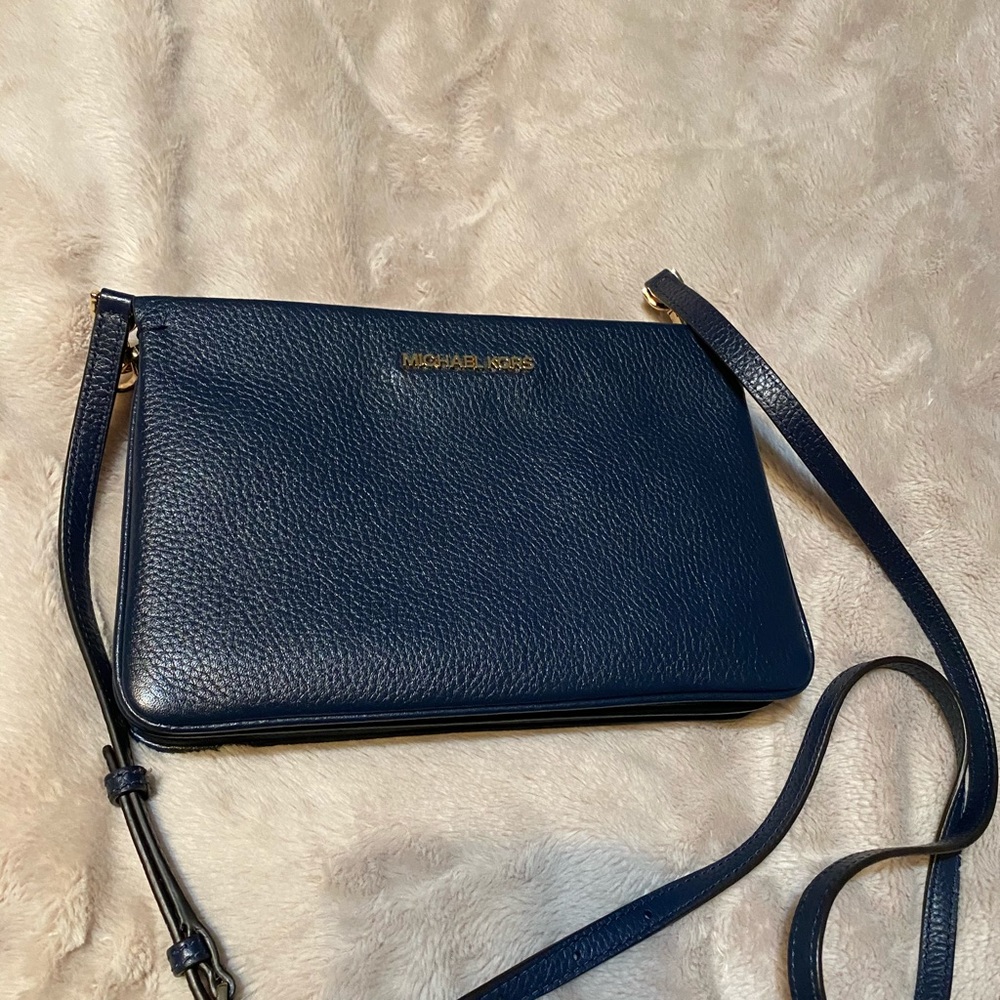Micheal Kors crossbody